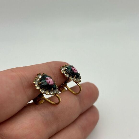 Vintage 1950s Green Heart Earrings Pink Rose Center Screw Back Retro Gold Tone - Picture 4 of 11